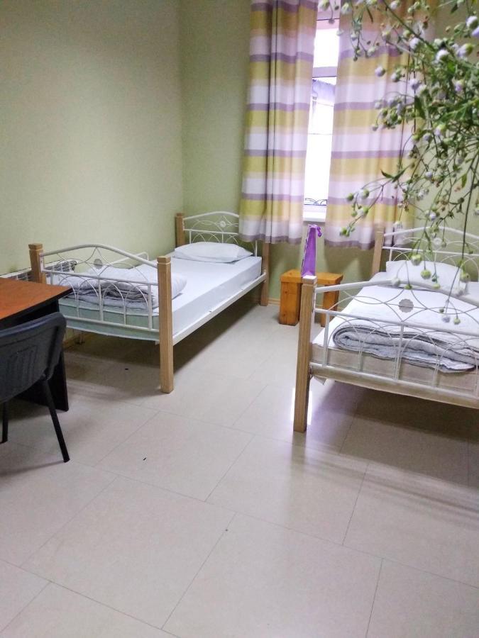 Freedom Hostel Uzhhorod Bagian luar foto