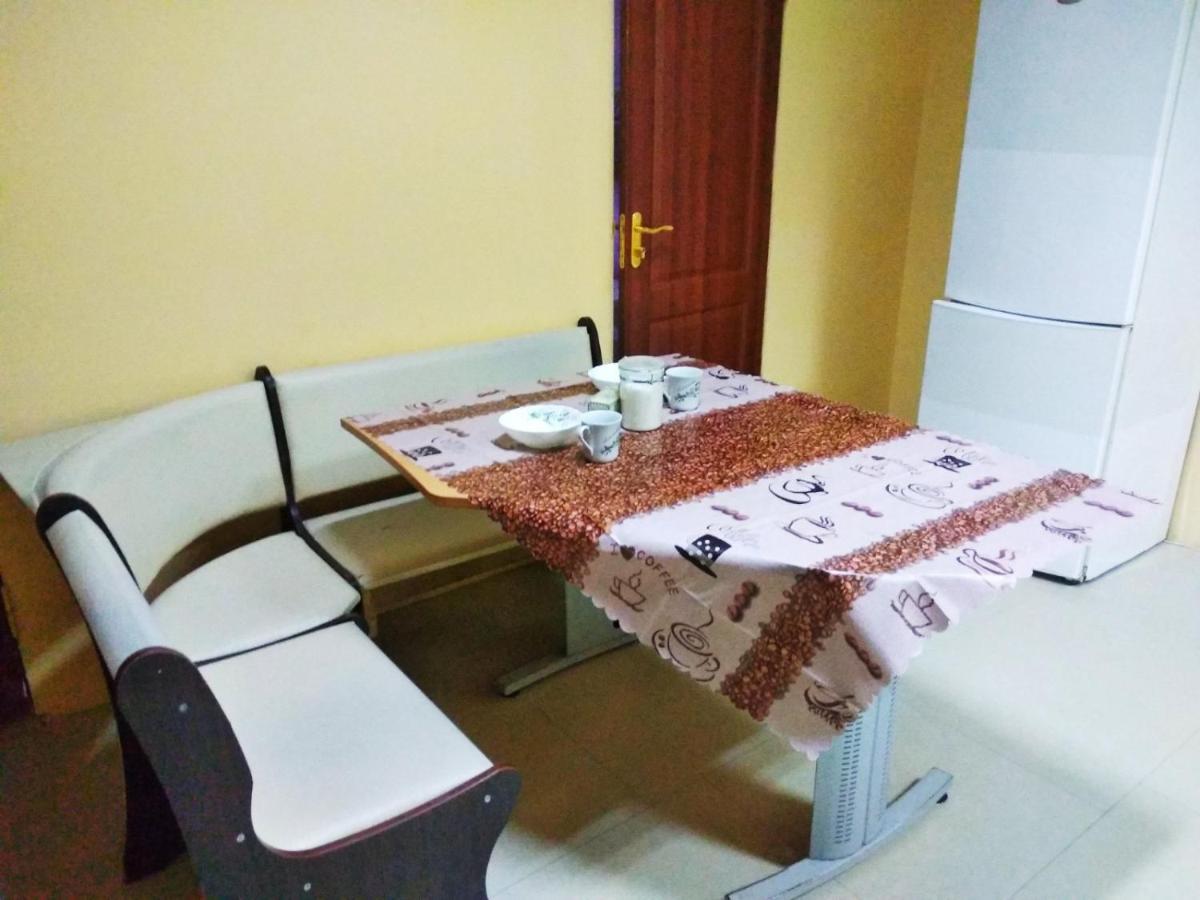 Freedom Hostel Uzhhorod Bagian luar foto