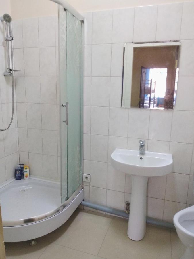 Freedom Hostel Uzhhorod Bagian luar foto