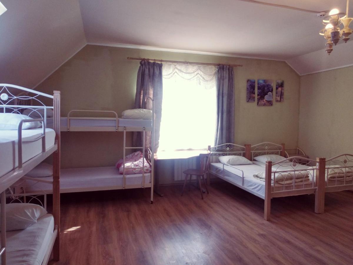Freedom Hostel Uzhhorod Bagian luar foto