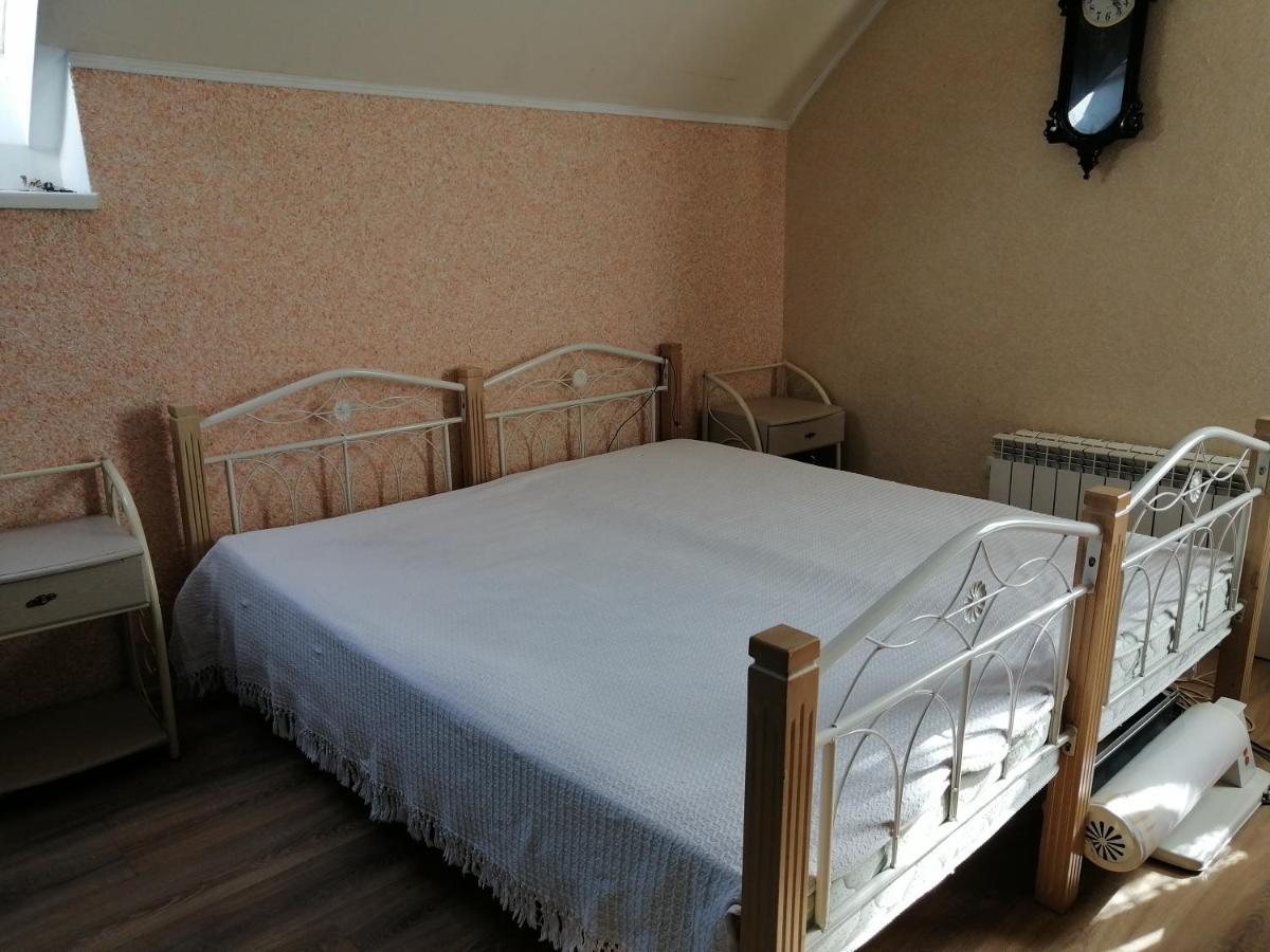 Freedom Hostel Uzhhorod Bagian luar foto