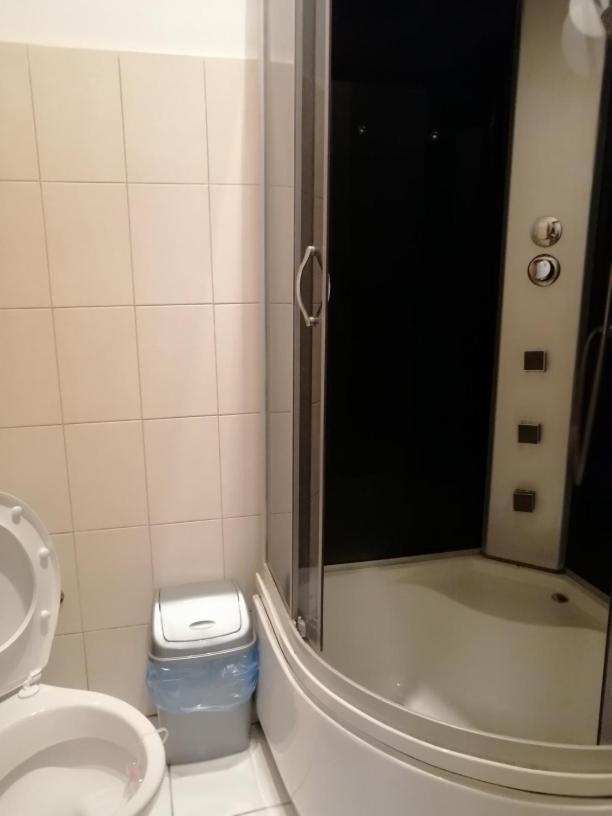 Freedom Hostel Uzhhorod Bagian luar foto