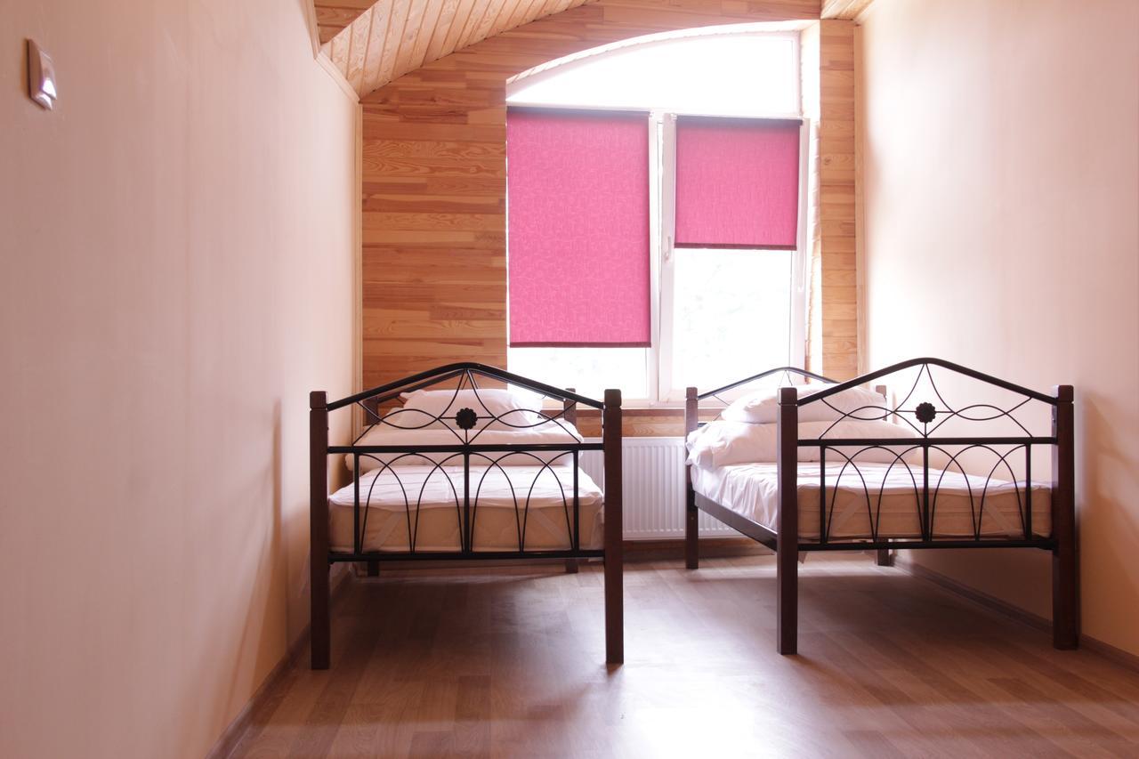 Freedom Hostel Uzhhorod Bagian luar foto